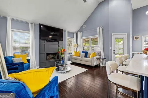 Living - 15 Freeman Ct, Covington, GA 30016 photo 1 of 2