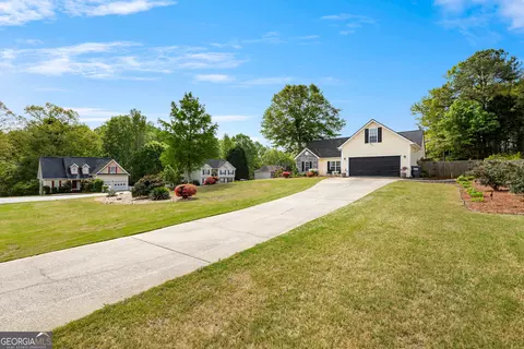 Exterior - 15 Freeman Ct, Covington, GA 30016 photo 2 of 15