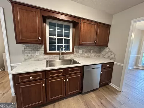 Kitchen - 191 Moccasin Trl, Lagrange, GA 30241 photo 2 of 3