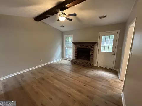 Living - 191 Moccasin Trl, Lagrange, GA 30241 photo 3 of 6