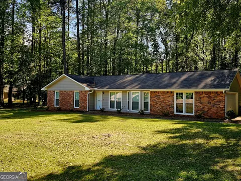 191 Moccasin Trl, Lagrange, GA 30241