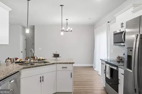 Kitchen - 267 Timberlake Dr, Guyton, GA 31312 photo 2 of 2