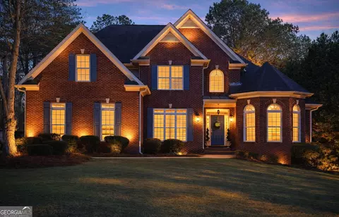 155 Millstone Dr, Fayetteville, GA 30215