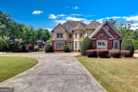 2104 Autumn Chase Dr, Stockbridge, GA 30281