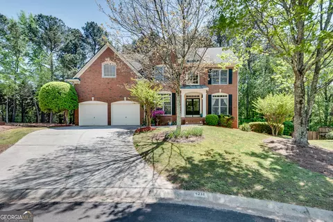 4214 Balmoral Glen Dr, Berkeley Lake, GA 30092