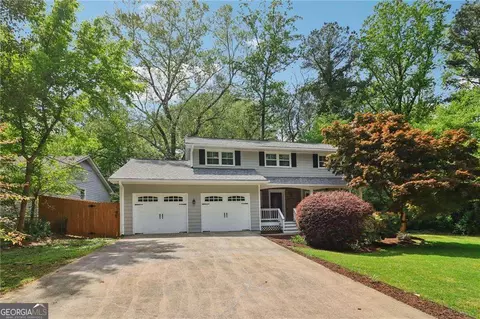 571 Densley Dr, Decatur, GA 30033