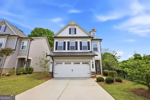 3327 Park Pointe Cir, Scottdale, GA 30079