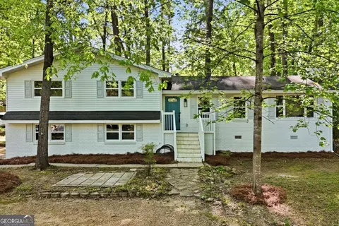 5730 Goldfield Dr, Acworth, GA 30102