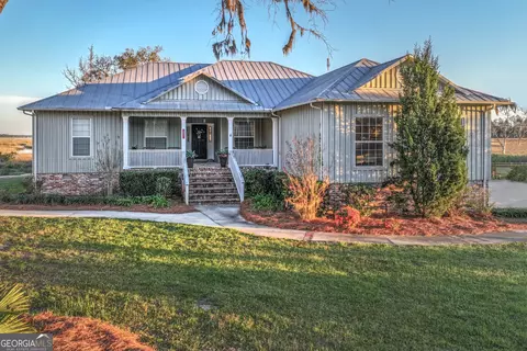 493 Harbor View Dr, Woodbine, GA 31569