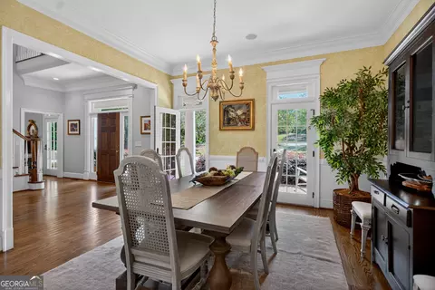 Dining - 207 Lakeshore Dr, Lagrange, GA 30240 photo 3 of 4
