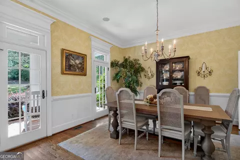 Dining - 207 Lakeshore Dr, Lagrange, GA 30240 photo 4 of 4