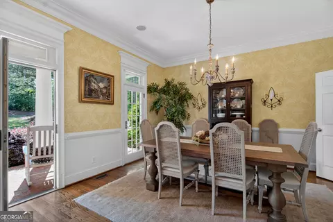 Dining - 207 Lakeshore Dr, Lagrange, GA 30240 photo 1 of 4