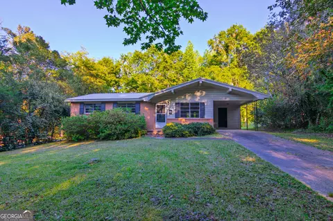505 Chafin Dr, Manchester, GA 31816
