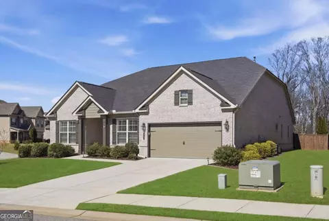5040 Mirror Lake Dr, Cumming, GA 30028