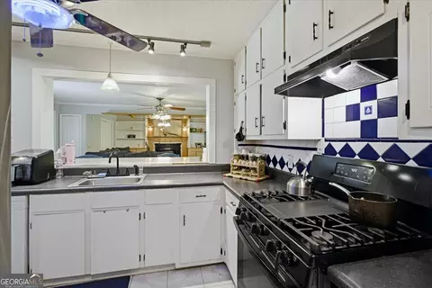 Kitchen - 3270 Rex Rd, Rex, GA 30273 photo 1 of 4