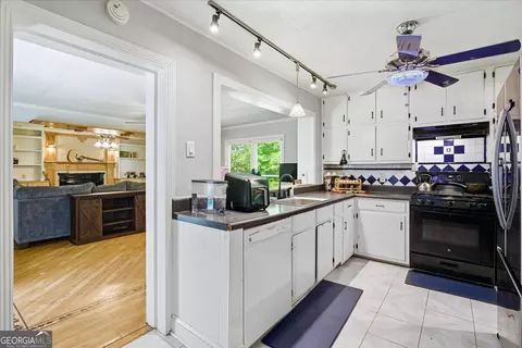 Kitchen - 3270 Rex Rd, Rex, GA 30273 photo 4 of 4