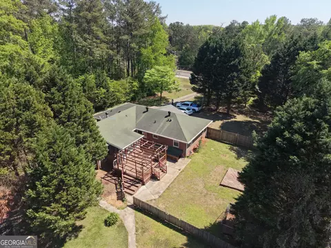 Exterior - 3270 Rex Rd, Rex, GA 30273 photo 8 of 8