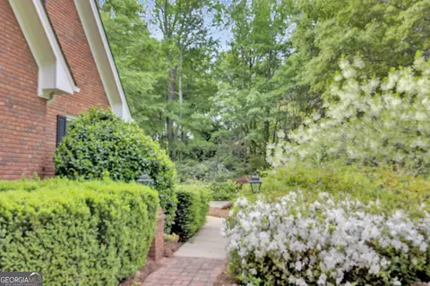 Exterior - 125 Lake Dr, Covington, GA 30014 photo 6 of 13