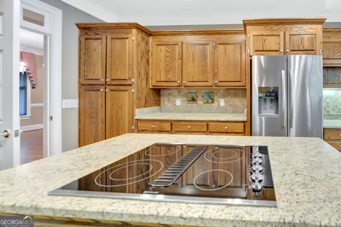 Kitchen - 125 Lake Dr, Covington, GA 30014 photo 4 of 6
