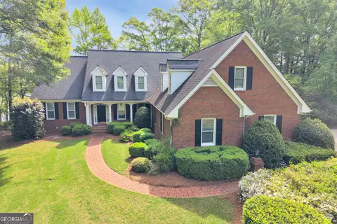 Exterior - 125 Lake Dr, Covington, GA 30014 photo 11 of 13
