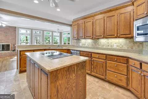 Kitchen - 125 Lake Dr, Covington, GA 30014 photo 5 of 6