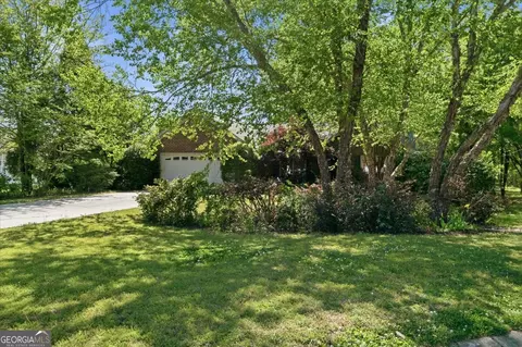 3 Clarendon Pl NW, Rome, GA 30165