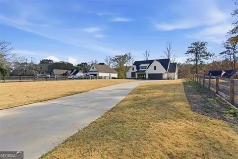 27 Linda Rd SW, Cartersville, GA 30120