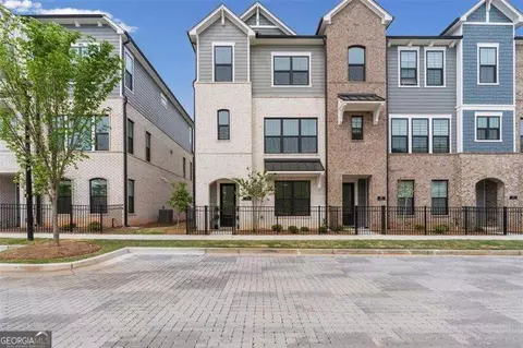 285 Walker Ave, Roswell, GA 30076