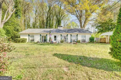 4184 Indian Forest Rd, Stone Mountain, GA 30083