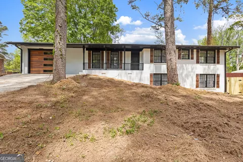 5969 Mark Trl, Norcross, GA 30093