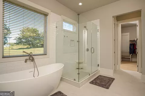 Bath - 255 Old Town Rd, Dacula, GA 30019 photo 1 of 4