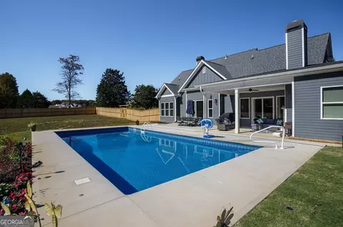 Exterior - 255 Old Town Rd, Dacula, GA 30019 photo 10 of 10