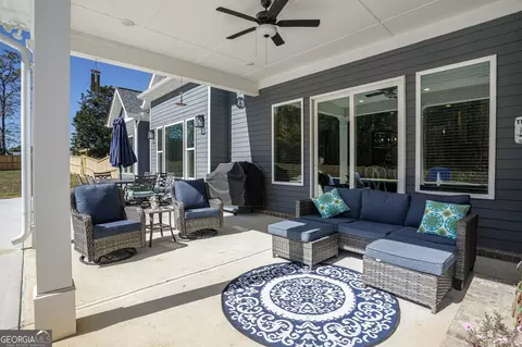 Exterior - 255 Old Town Rd, Dacula, GA 30019 photo 7 of 10