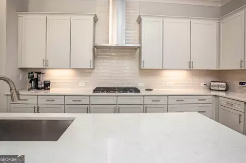 Kitchen - 255 Old Town Rd, Dacula, GA 30019 photo 3 of 5