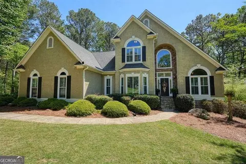 716 Whisper Wind Ct, Woodstock, GA 30189