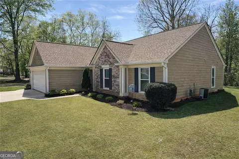 3957 Wintersweet Dr, Decatur, GA 30034