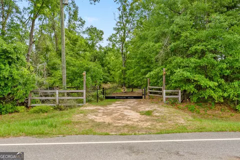 11380 Nashville Enigma Rd, Enigma, GA 31749