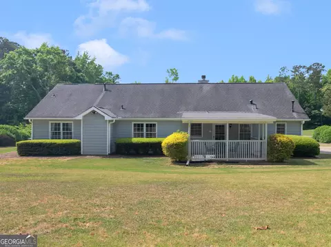 Exterior - 255 Pine Tree Ln, Mcdonough, GA 30252 photo 2 of 4