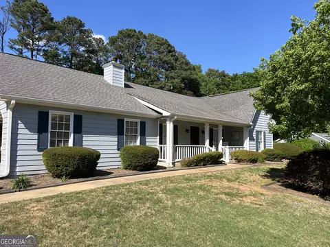 255 Pine Tree Ln, Mcdonough, GA 30252