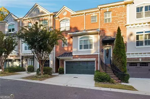 934 Delaronde Ct, Atlanta, GA 30328