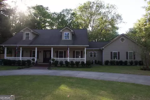 8609 Gohler Ave, Savannah, GA 31406