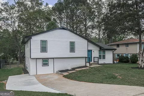 2248 Willoby Ct, Morrow, GA 30260
