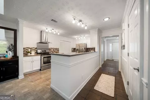 Entry Way - 3265 Heatheridge, Duluth, GA 30096 photo 3 of 3