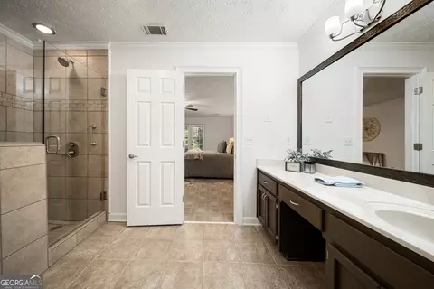 Bath - 3265 Heatheridge, Duluth, GA 30096 photo 3 of 4