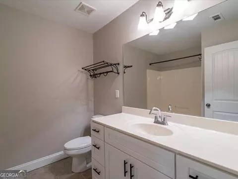 Bath - 1406 Morgans Blf, Monroe, GA 30656 photo 1 of 5