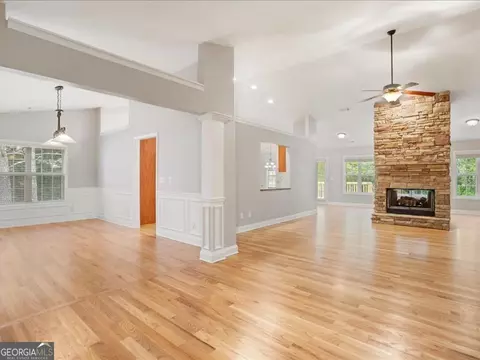 Living - 1406 Morgans Blf, Monroe, GA 30656 photo 4 of 7