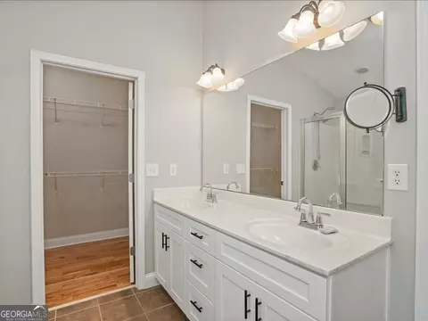 Bath - 1406 Morgans Blf, Monroe, GA 30656 photo 3 of 5