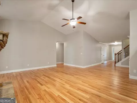 Living - 1406 Morgans Blf, Monroe, GA 30656 photo 2 of 7