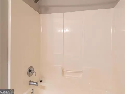 Bath - 1406 Morgans Blf, Monroe, GA 30656 photo 5 of 5