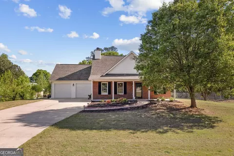 555 Mackinaw Dr, Bethlehem, GA 30620